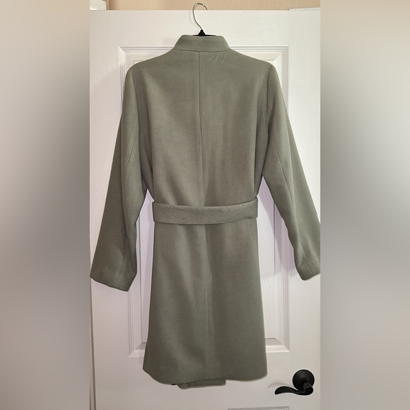 💚 BNWT H&M Light Green Knee-Length Coat with Belt and Stand-up Collar Size 6 💚 - Picture 6 of 12